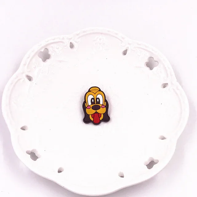 1PCS-Cute-Bear-Dog-Mickey-Minnie-Badges-Pin-Kawaii-Cartoon-Icon-Badges-Buttons-Pins-Badges-Bags.jpg_640x640 (11)