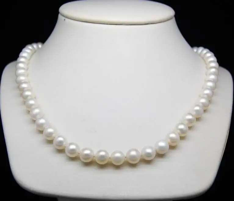 

Hot selling free shipping******* Cultured 8-9mm AAA white pearl necklaces 24"Long
