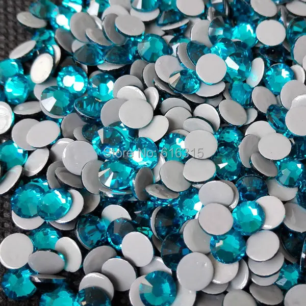 

14 cutting facets with 7 big 7 small of hot fix rhinestones ss20 peacock blue 1440 pcs per lot ;sexy girl crystal