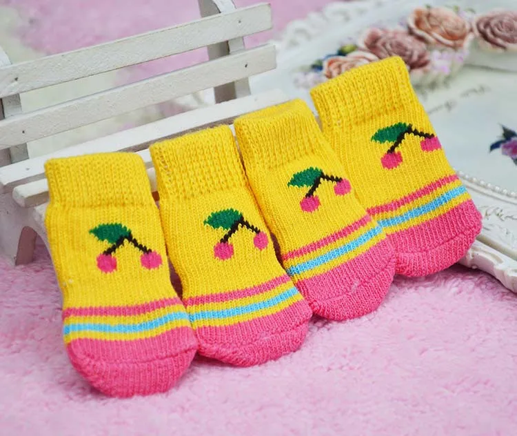 Lovely Pet Dog Sock Soft Knit Anti Slip Skid Pets Dogs Socks For Chihuahua Yorkshire Small and Large Dogs S M L 4PcsSet 1287