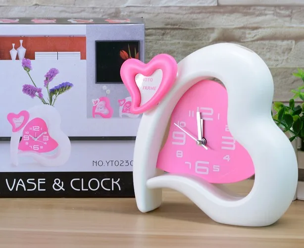 

2016 Morning Clock Heart Shape Alarm Clocks Fashion Home Decoration Desk Clock With Small Photo Frame