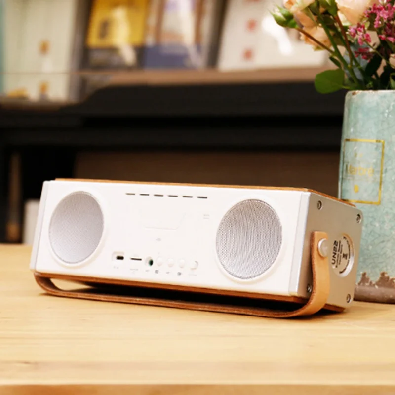 

Portable Bluetooth 4.1 Speaker Leather Handle High Power Audio Wireless Speakers with Micro SD Card Slot hot