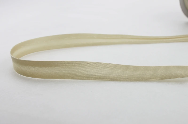 100 야드 폴리 에스터 5/8 (15mm) 새틴 바이어스 테이프 리본 바인딩 DIY 의류 봉제 및 트리밍 용 단색