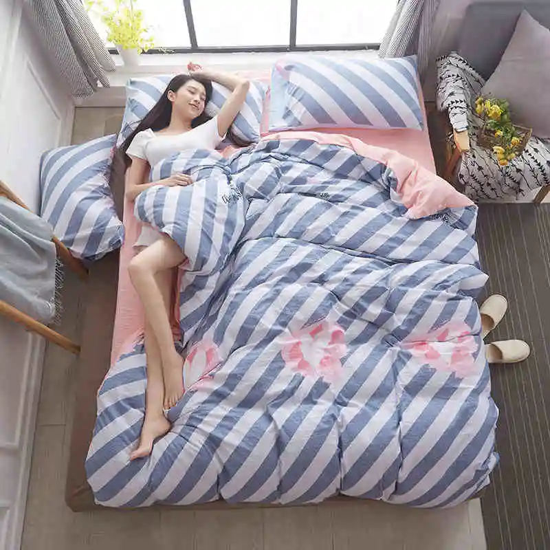 

Cute 4 Pieces Cotton King Size Cartoon Style Bedding Sets with Smile Eye Cat Printed Pillowcase Bed Sheet Bed Linen