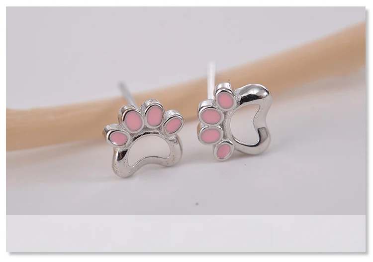 16 Silver stud earrings