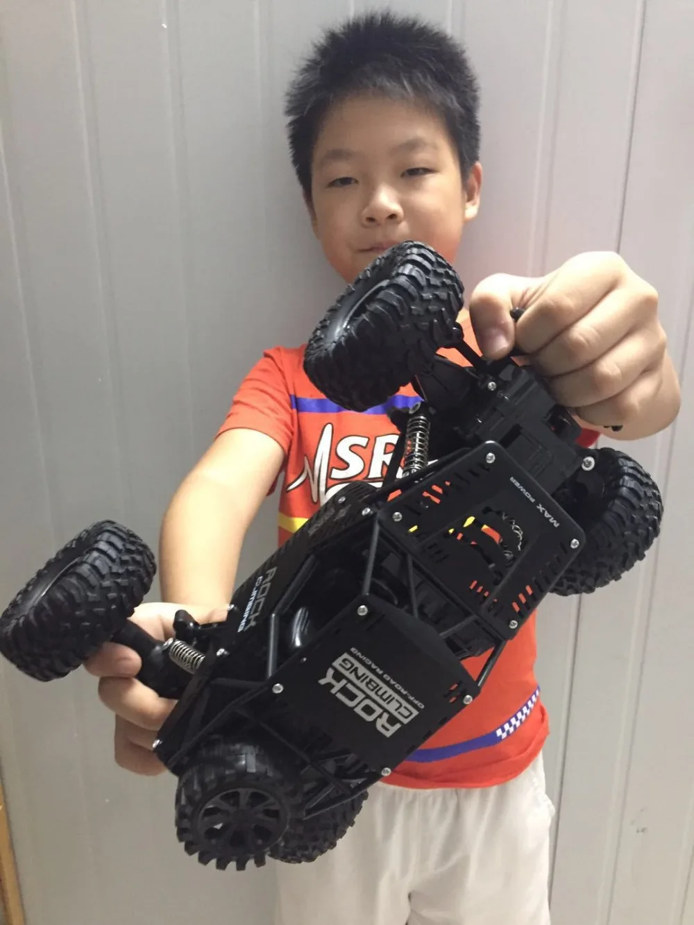 

1/18 remote control car Alloy rover off-road rc car toys For Children
