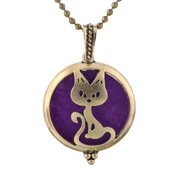 

2019 New Retro Aromatherapy Cat Necklace Jewelry Magnetic Antique Pendant Scent Perfume Essential Oil Diffuser Locket With Pad