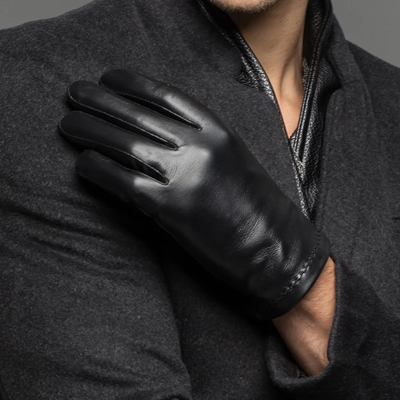 Putting black short leather gloves pic