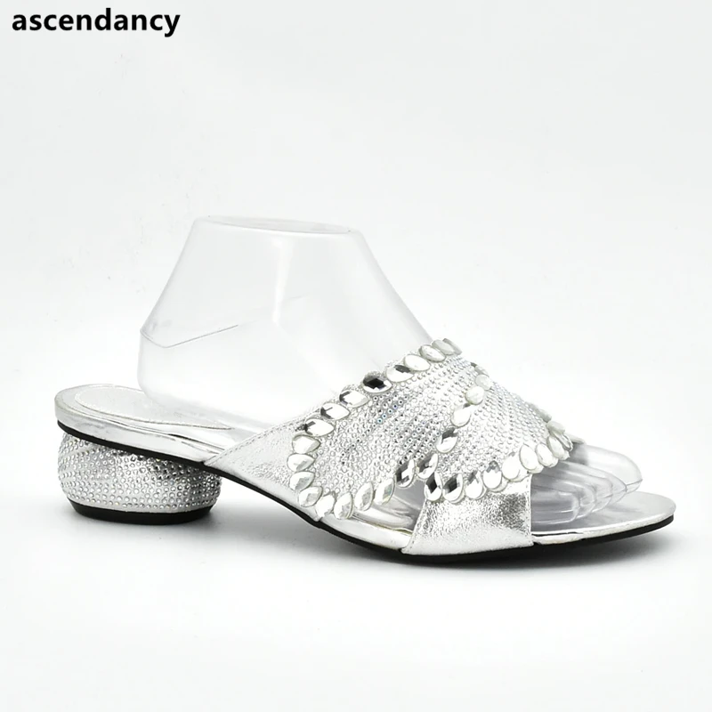 

Latest Ladies Sandals with Heels Nigerian Women Wedding Shoes Decorated with Rhinestone Luxury Women Shoes Slip on Party Pumps