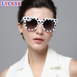 Nueva Tendencia de la Moda 2019 Gafas de Sol Unisex de Seis Estrellas para Mujeres Anteojos Hombres Gafas Cuadradas Gafas de Sol 5 Color Hd Gradient Lens L3 Nueva Tendencia de la Moda 2019 Gafas de Sol Unisex de Seis Estrellas para Mujeres Anteojos Hombres Gafas Cuadradas Gafas de Sol 5 Color Hd Gradient Lens L3