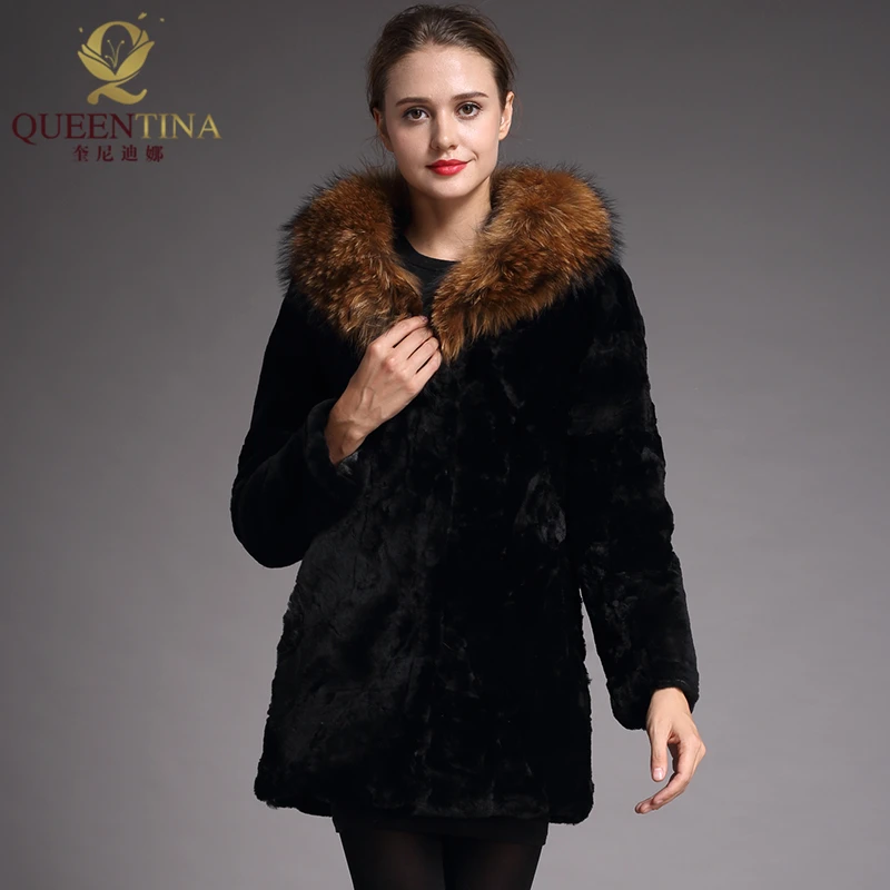Womens Real Fur Coat Raccoon Fur Collar Luxury Female Genuine Sheepskin Long Coat Natural Furs Sheep Shearing Coat for Women Fur