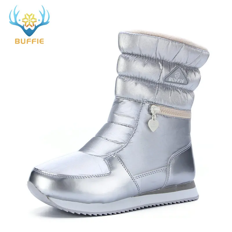 botas plateadas
