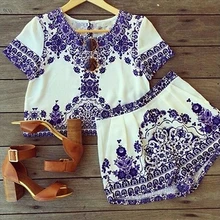 Women’s Fashion Two Pieces Elastic Waist Pockets Blue and White Porcelain Crop Top Short Pants Set