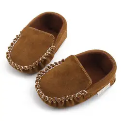 Новорожденных Для маленьких мальчиков девочек Обувь для малышей детские мокасины Обувь из искусственной кожи предварительно Ходунки для