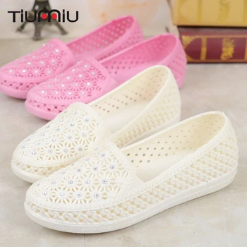 

New Arrival Nurse Shoes Soft Bottom Breathable Women's Medical Shoes Dental Hospital Clog Lab Workwear Shoes Medical Accessories