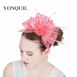 Милый розовый Кентукки sinamay fascinators с пером коктейвечерние льная Вечеринка шляпа свадебные головные уборы Новое поступление высокое