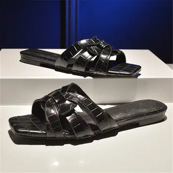 

Weaven Flat Beach Slippers Woman Sandals New Luxury Brand Summer Square Toe Slip on Shoes Women Zapatos Mujer Outside Slides