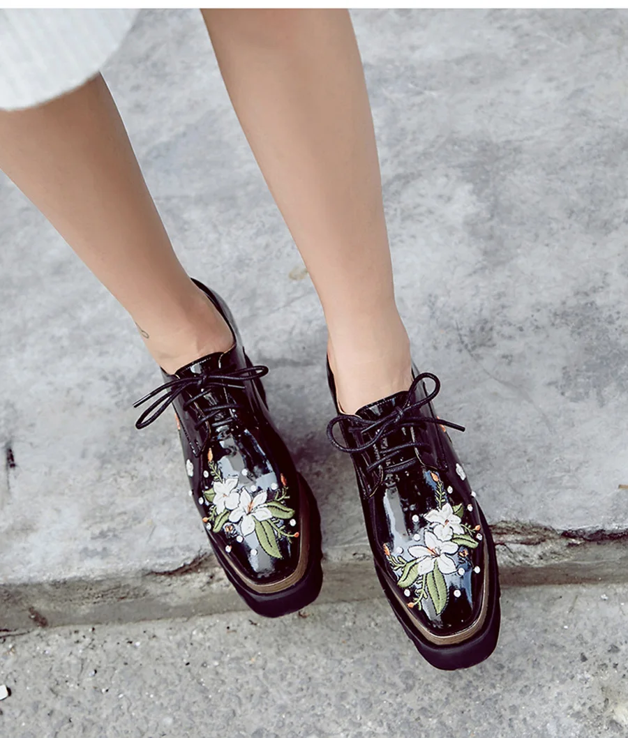Prova Perfetto 2018 вышивка цветы обувь на платформе Новая мода осень на шнуровке с квадратным носком Осенняя обувь comfot женская повседневная обувь