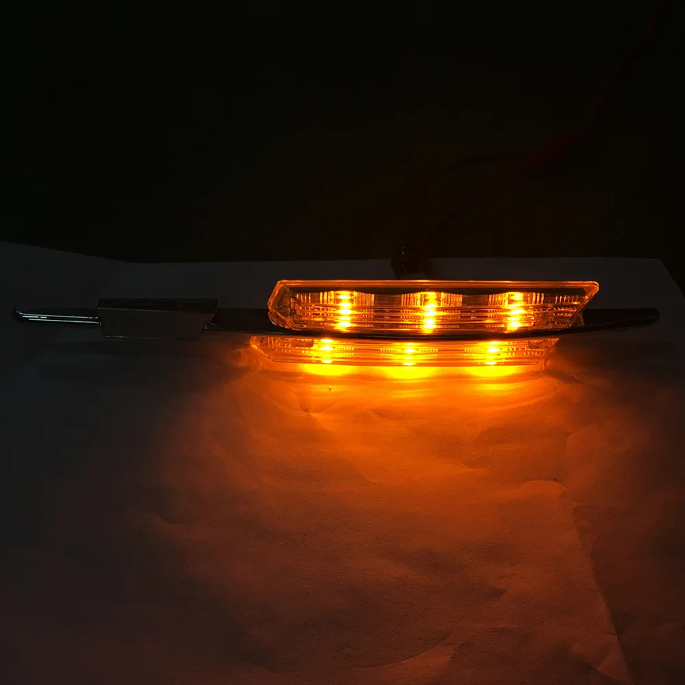 

2pcs 12V LED Fender Side Turn Signals Marker Light for BMW E60 E90 Replacemment Lamp Car Styling