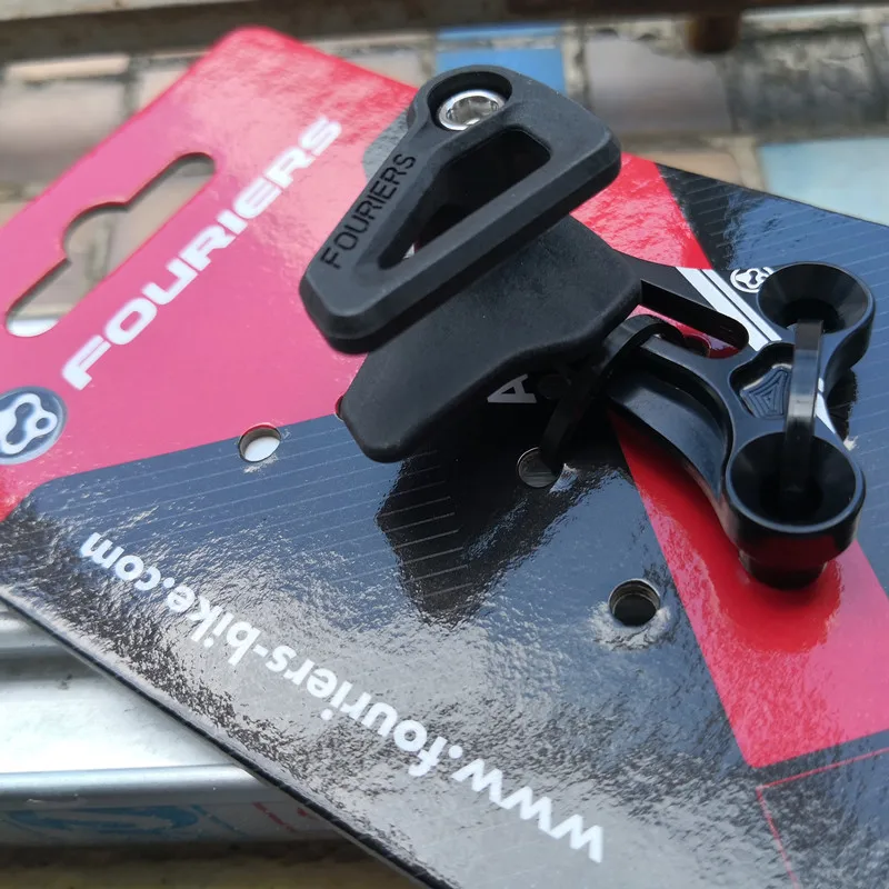 Best FOURIERS CT-FD006-LD Seattube bike bicycle Clamp Chain Guide For 1X low direct mount system 28-36T 2 Best FOURIERS CT-FD006-LD Seattube bike bicycle Clamp Chain Guide For 1X low direct mount system 28-36T 2