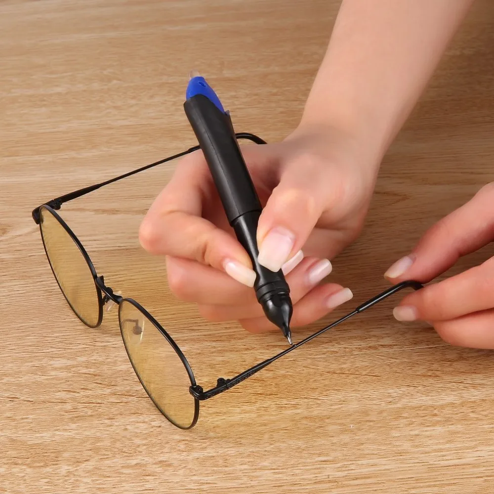 

2 PC 5 Second Quick Dry Fix UV Light Fix Liquid Glue Pen Multifunctional Glue Repairs Tool Quick Use Plastic Welding Compound