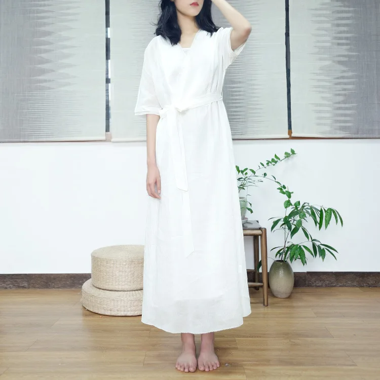 白色3.jpg