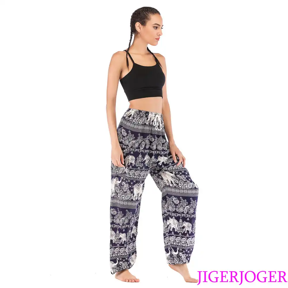 loose yoga pants with pockets