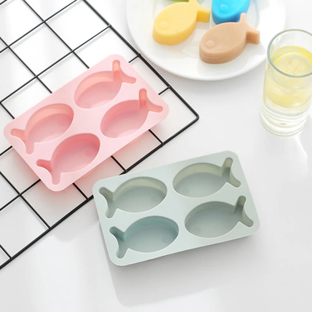 

1 PC 4 Grids Creative Fish Ice Cube Tray Food Grade Silicone Mold Cake Decorating Tool Cupcake Dessert Chocolate Fondant Mold