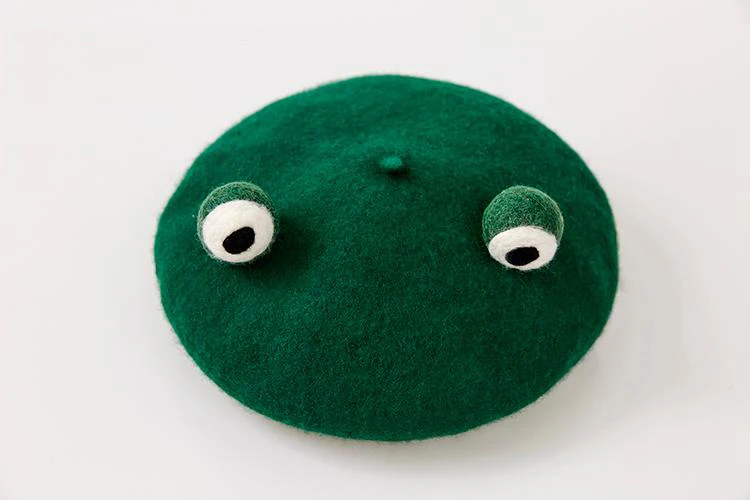 Faramita/Праздничная Зеленая лягушка, глаза, Женский мультяшный милый берет ручной работы, большие глаза, животные, Винер, шапка, ручные береты, женская шапка