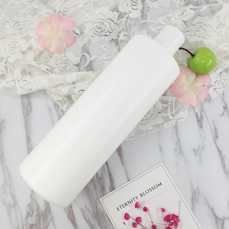 

Hyaluronic moisturizing milk nourishing water, moistening and smoothness