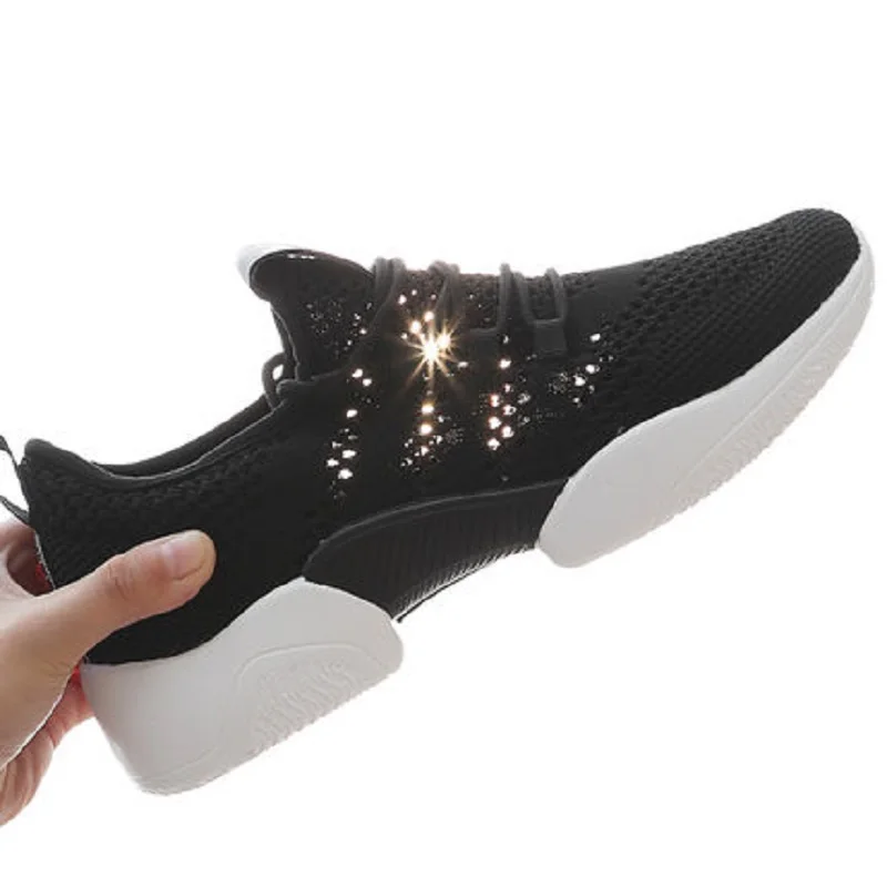 

2019 new wild student casual running shoes fly woven hollow mesh breathable sports shoes female summer