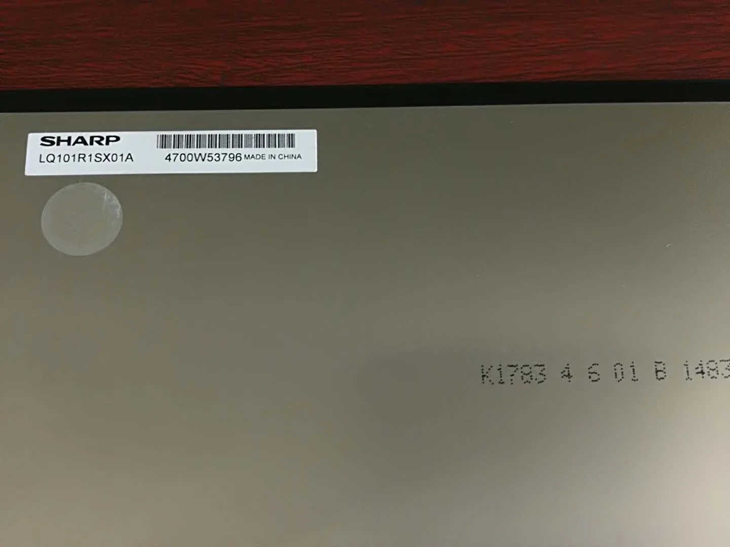 

New Original Package 10.1 Inch LQ101R1SX01A2560 * 1600 LCD Display Screen LCD Screen Free Shipping