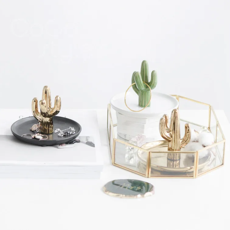 5  Ceramic jewelry dish    (5)