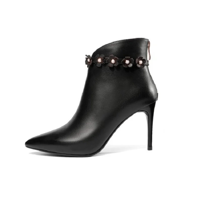

2019 autumn and winter new stiletto high-heeled Martin boots pointed fashion women's leather boots black ljj 0307