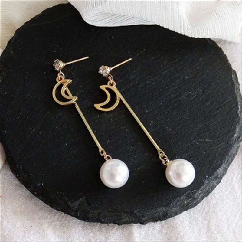 

Fashion stud earrings The moon earrings Pearl earrings Long earrings girl