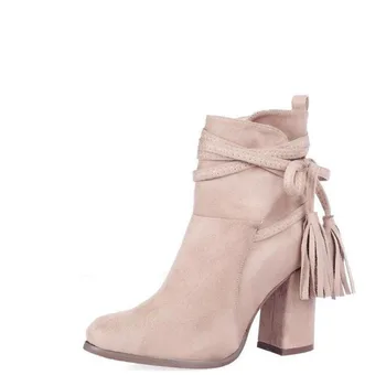 

2017 new winter boots Europe and the United States ultra low fiber drum wind flat head high heel boots tassel boots