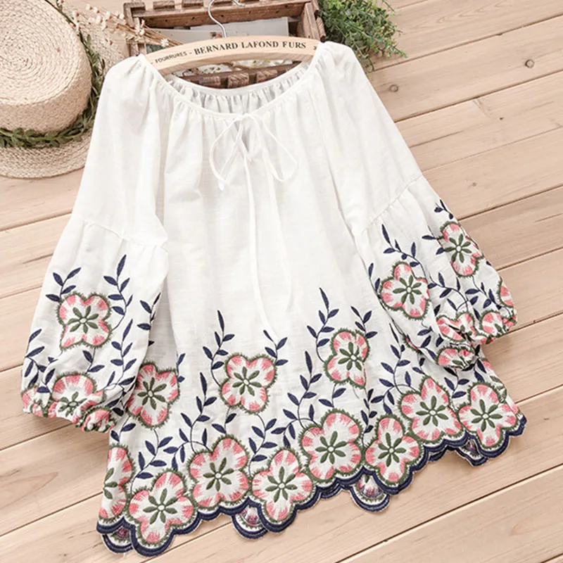 

Spring Casual Sweet Slash Neck Shirt Women Solid Color Floral Embroidered Puff Sleeve Sweet Loose Cotton Female Shirt Tops U463