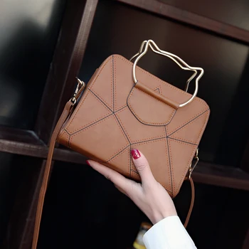 

Korean air bag small 2020 new simple all-match handbag female student tide retro Shoulder Messenger Bag