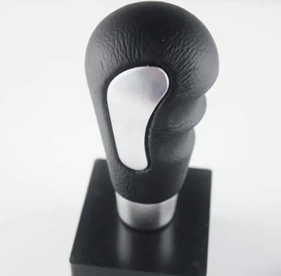 Perilla del cambio de engranaje del cuero del cráneo universal manual 95x50mm car styling pomello cambio teschio pommeau levier de velocidad Perilla del cambio de engranaje del cuero del cráneo universal manual 95x50mm car styling pomello cambio teschio pommeau levier de velocidad