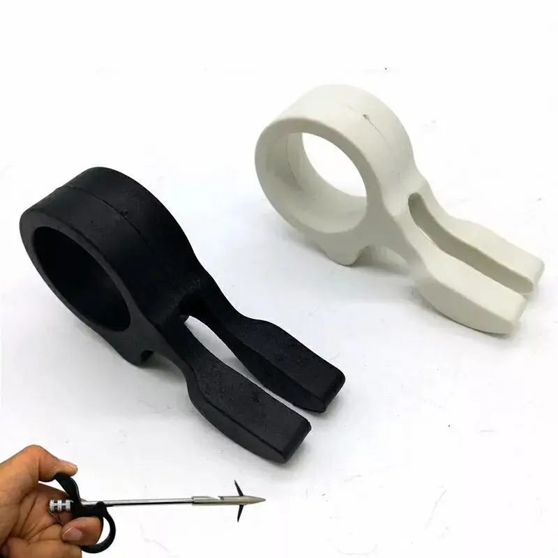 

New resin shooting finger fishing ring protection finger launcher adult outdoor shooting fish fish dart accessories 2019