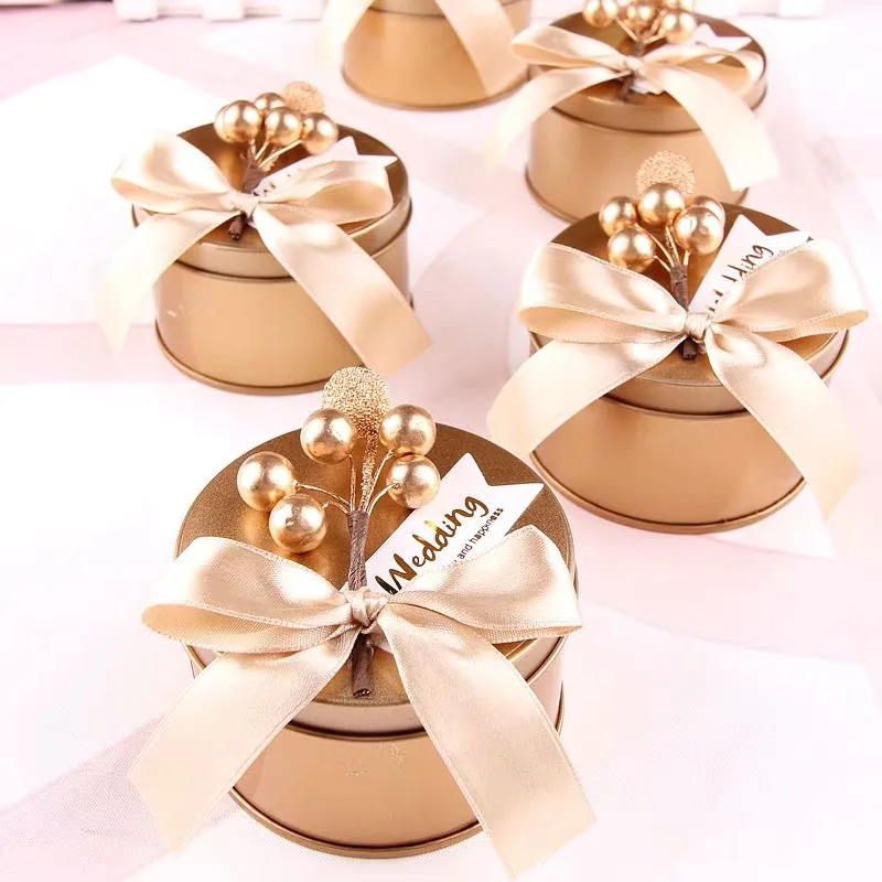 

Luxury Gold Round Shape Tinplate Wedding Candy Box With Berry Flower Ribbon Metal Small Party Favors Chocolate Gift Boxes