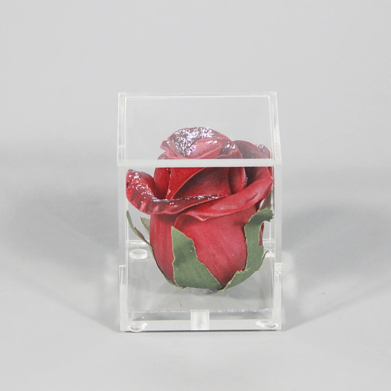 clear-cube-acrylic-single-rose-flower-gift (3)