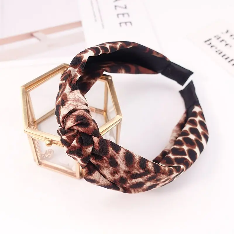 HTB1Zk7pXIrrK1RjSspaq6AREXXan