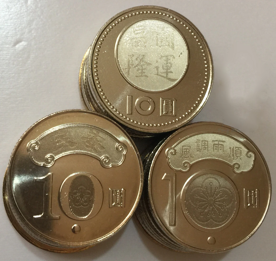 

Taiwan Tai wan set 3 coins 10 yuan original coin