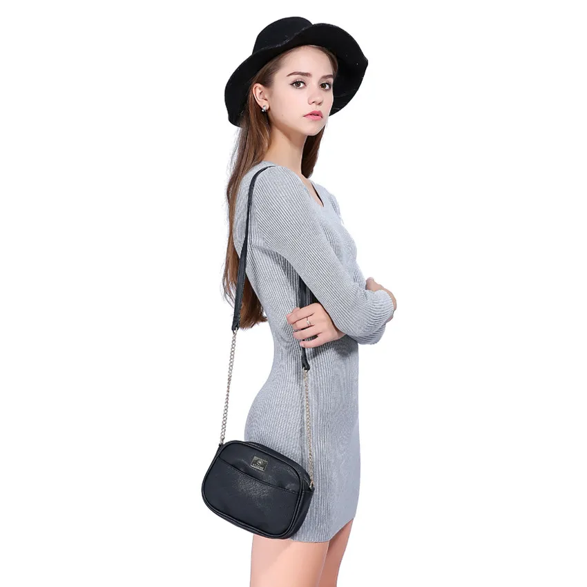 black chain shoulder bag (4)