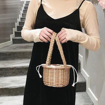 

Fashion Summer Women'S Beach Basket Straw Handbag Bucket Bag Wicker Handmade Braided Bohemian Handbag Travel Clutch Bag