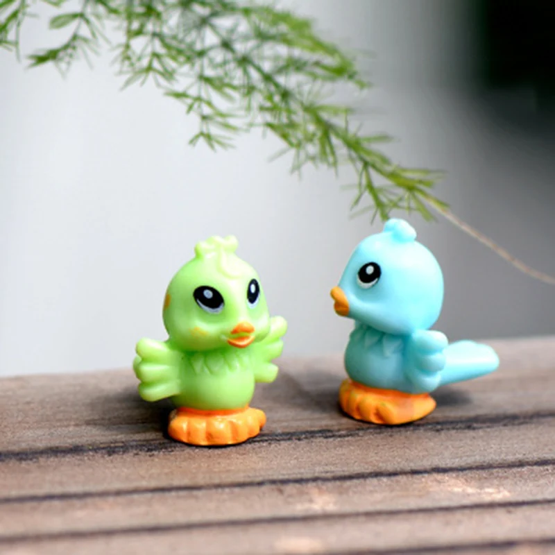 

ZOCDOU 2 Pieces Fly Bird Chicken Angry Chick Sparrow Doll Parrot China Small Statue Figurine Crafts Ornament Garden Miniatures