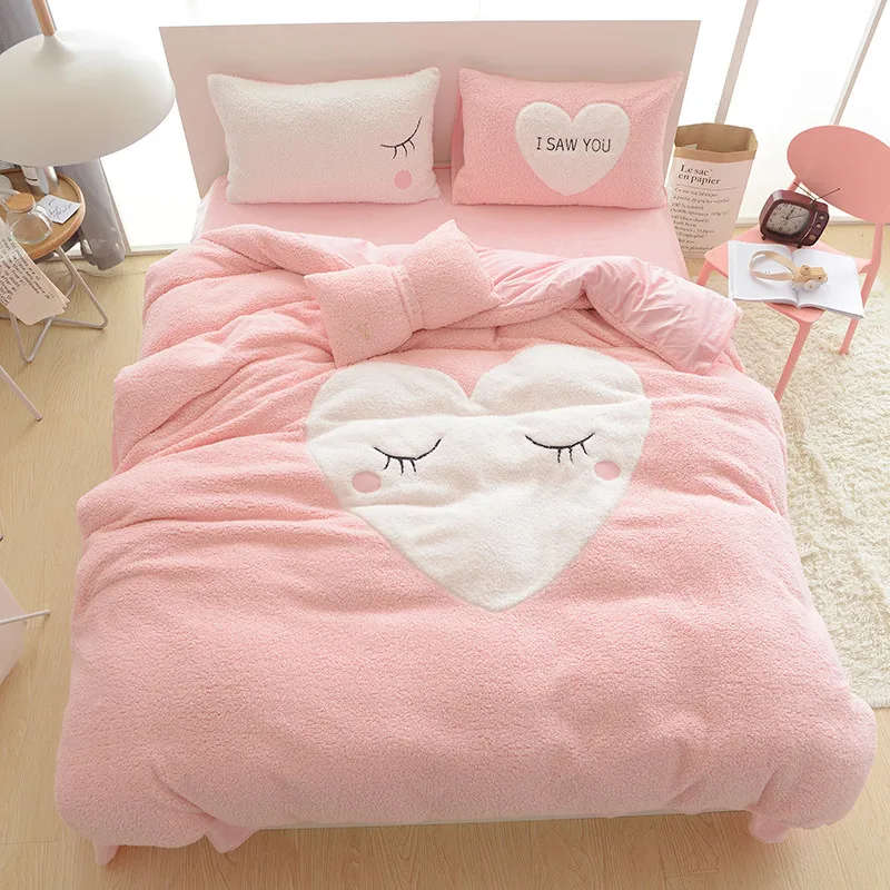 

Cartoon style Cashmere bedding set Heart shape duvet cover 4pcs pink winter warm comforter sets
