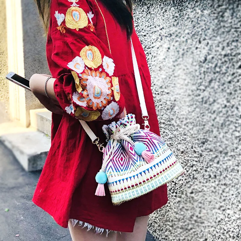 Бохо стиль ведро сумка на плечо Повседневная Женская богемная Цыганская шнурок для кошелька Женская милая Пастельная Pom бахрома детали сумки