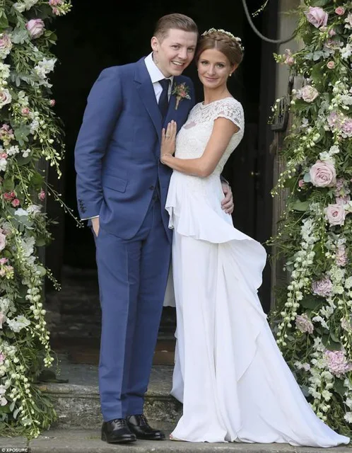 

Slim Fit Notched Lapel Blue Groom Tuxedos Two Buttons Wedding Suits For Men Groom Wedding Suits Men Suits(jacket+pants+vest+tie)